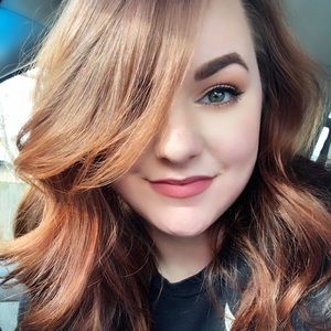 Meet your Posher, Naomi